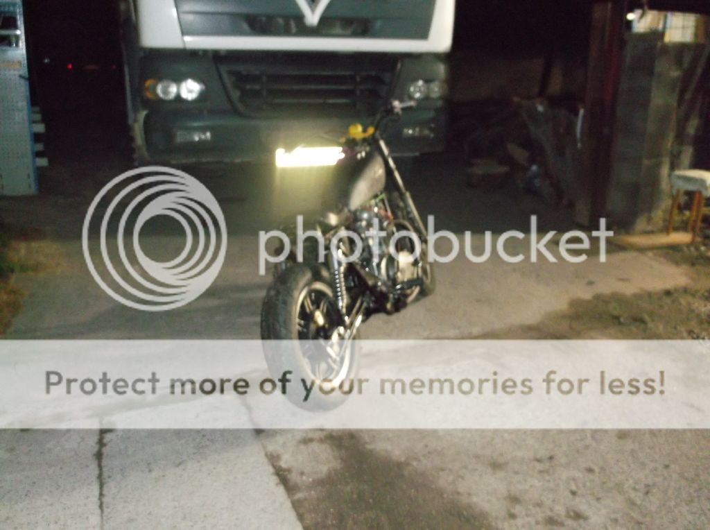 http://i468.photobucket.com/albums/rr41/spanners1964/XS650%202%20010_zpsctldc4va.jpg