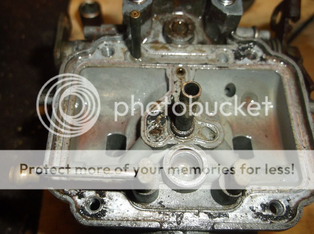 http://i468.photobucket.com/albums/rr41/spanners1964/XS650%202%20022_zps47mndopf.jpg