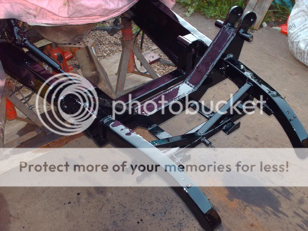 http://i468.photobucket.com/albums/rr41/spanners1964/crossmember003_zps3a9b9d02.jpg