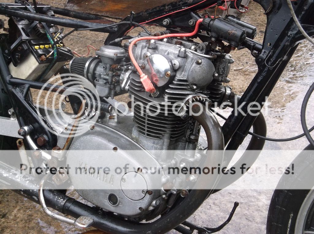 http://i468.photobucket.com/albums/rr41/spanners1964/xs650%20theh%20black%20pig%20029_zpssfocdsfn.jpg