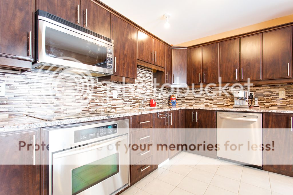 IMAGE: http://i468.photobucket.com/albums/rr48/janek777/IMG_2281_zps94f06454.jpg