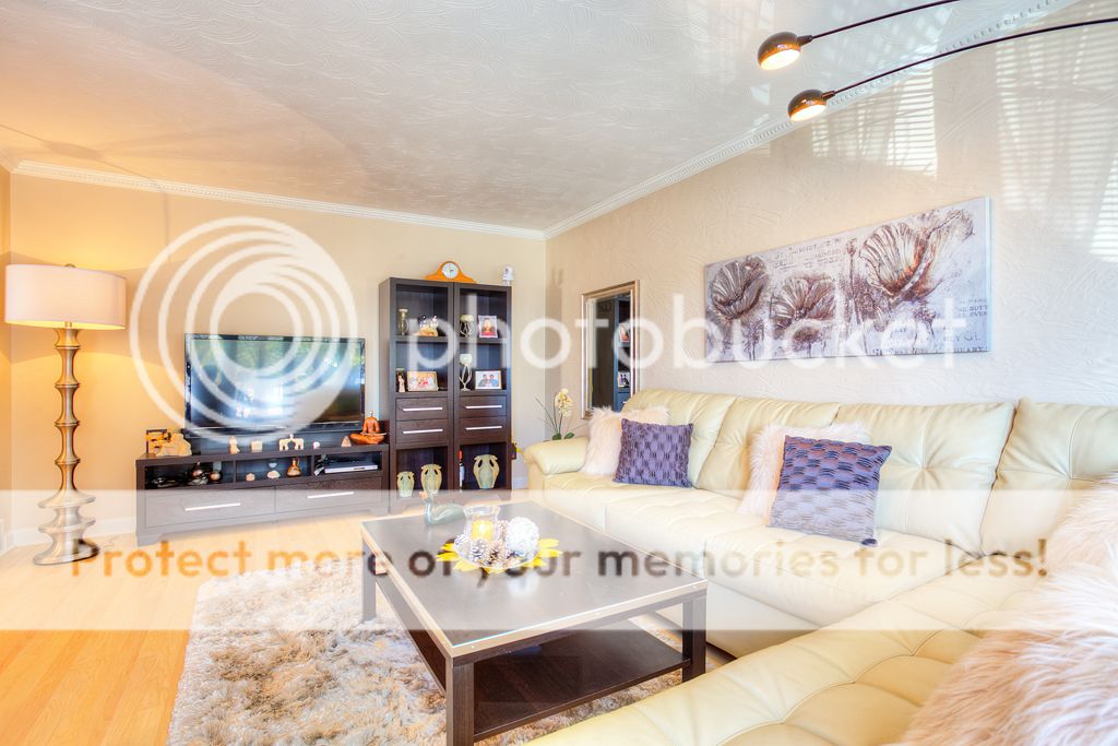 IMAGE: http://i468.photobucket.com/albums/rr48/janek777/IMG_2616_7_8_tonemapped_zpsefcf469c.jpg