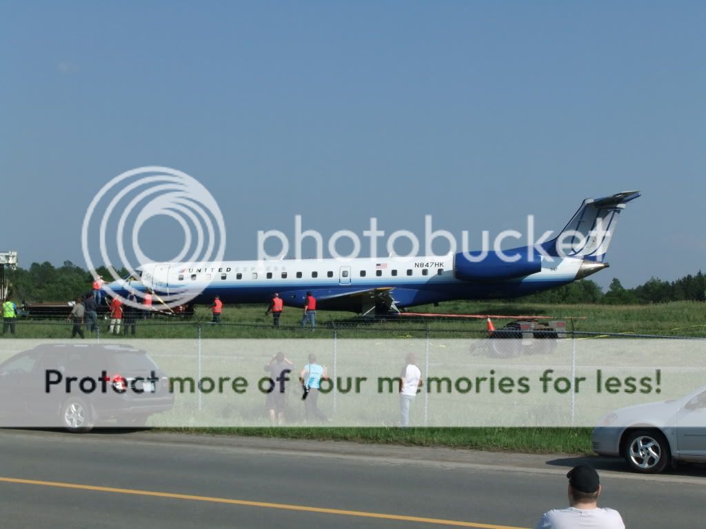 IMAGE: http://i468.photobucket.com/albums/rr48/janek777/June17003.jpg