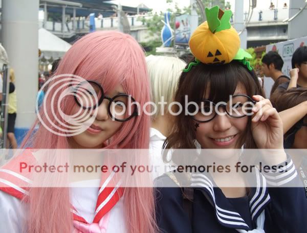 http://i468.photobucket.com/albums/rr49/Kobatochan-chu/216497_10150149883491990_566056989_7225566_5915047_n.jpg